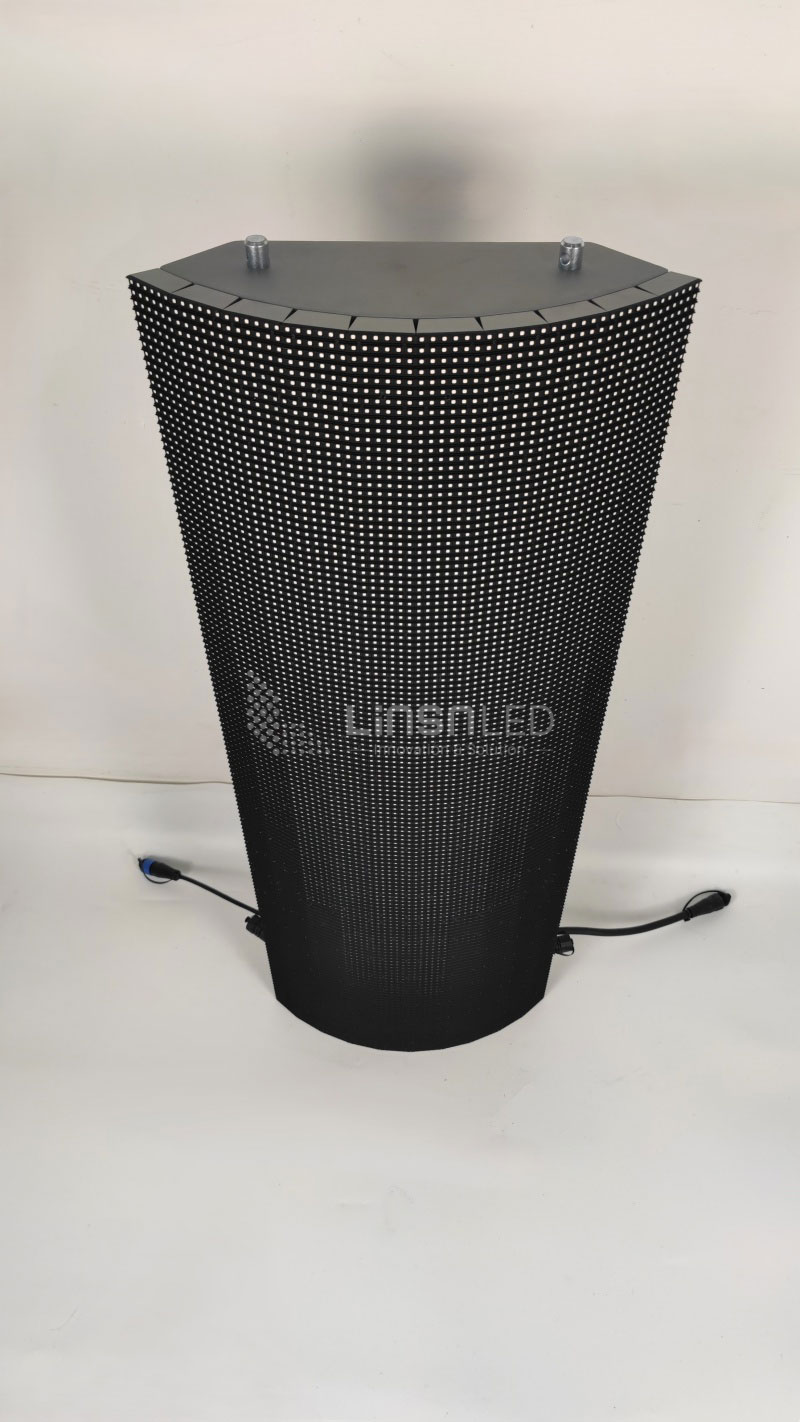 EV960 Curved LED Display
