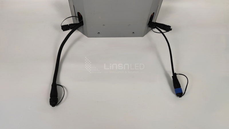 EV960 Curved LED Display Details