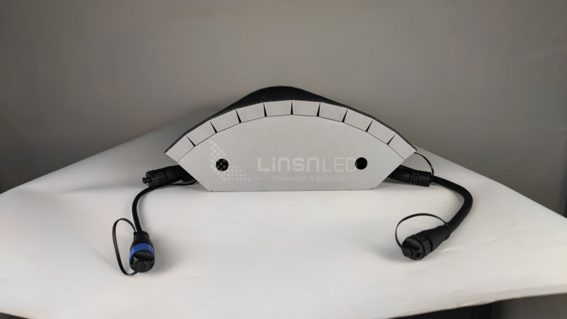 EV960 Curved LED Display Details