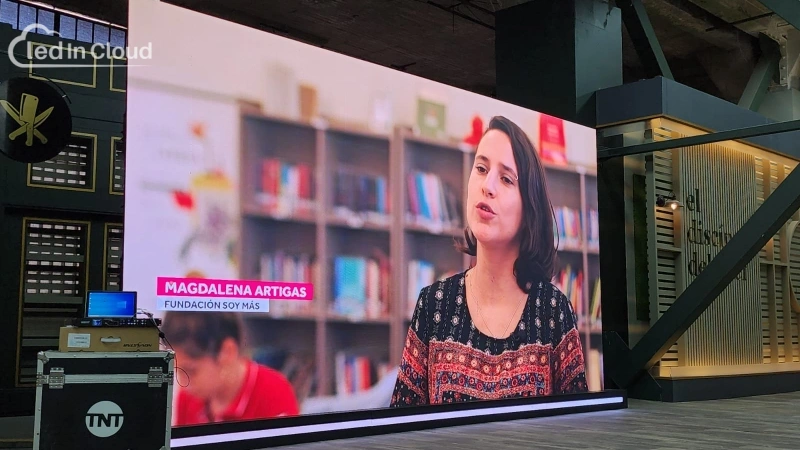 MA1000 series P2.604 indoor LED display in Chile