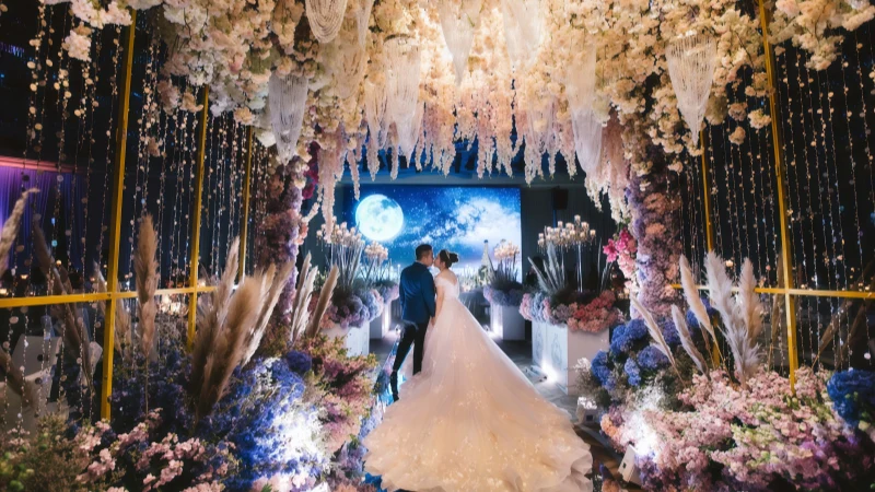 led screen wedding stage price​
