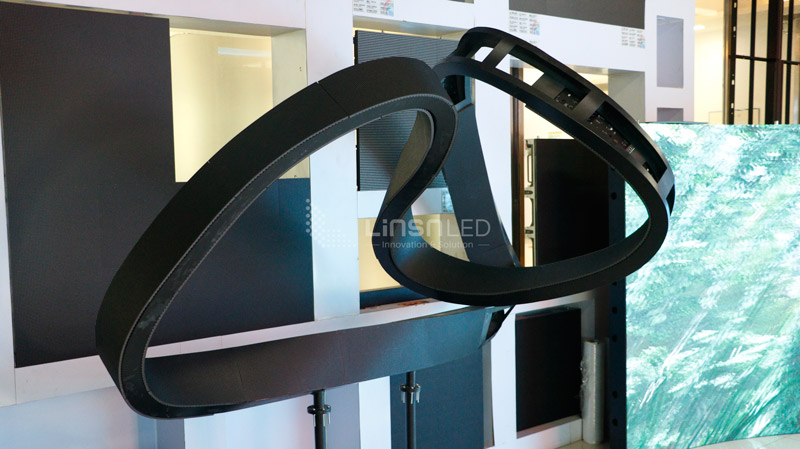 mobius-led-screen bendable shapes