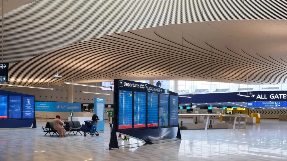 Helsinki airport departure hall