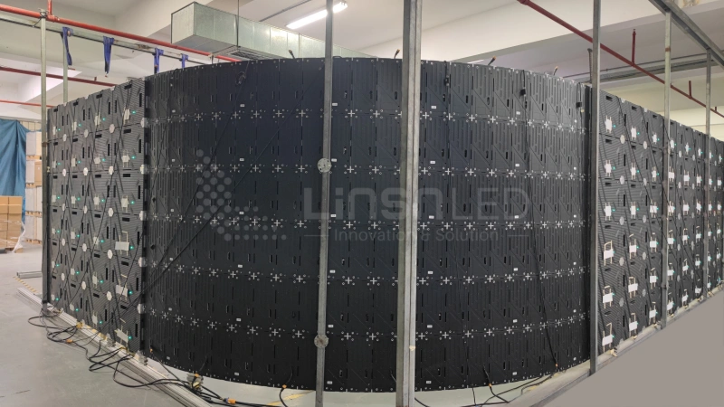 MA600 P1.56 Curved LED Screen (4)