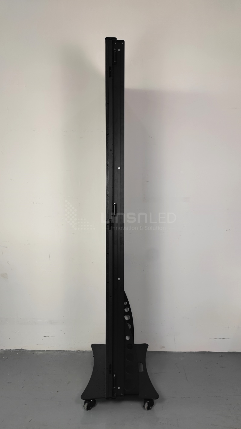 lc60c side view (frame opened)