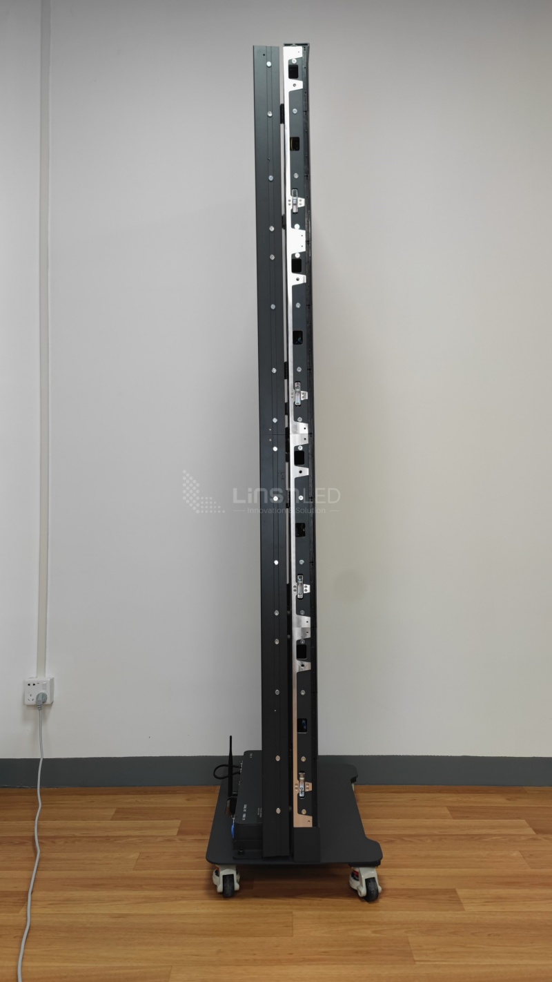 LC60F Side View (Frame Opened)