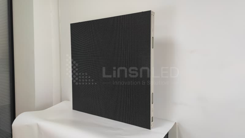 ES1000 - Front Side View